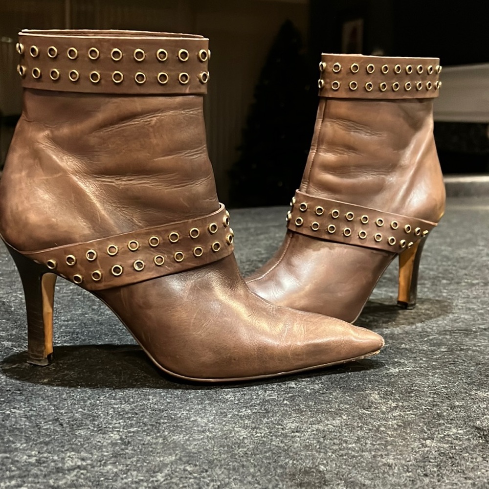 Authentic Manolo Blahnik heeled booties